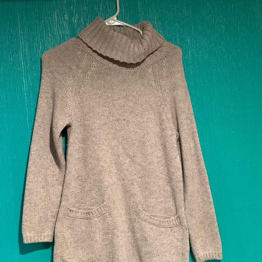 Sweater - Picture 6 of 6